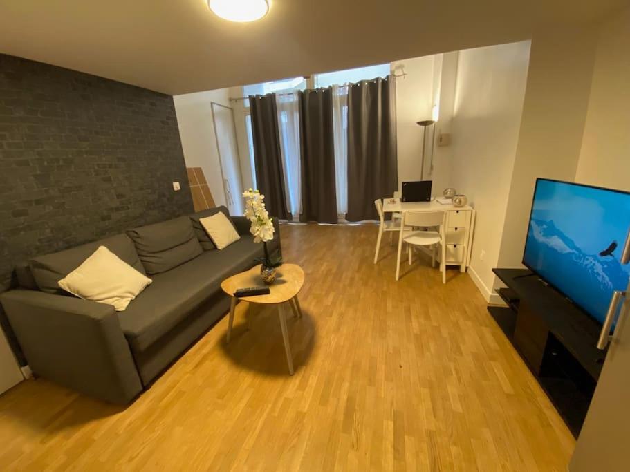 Magnifique Duplex 45 M2 Aux Portes De Paris Metro Barbara A 30Mn Expo Porte De Versailles Μονρούζ Εξωτερικό φωτογραφία