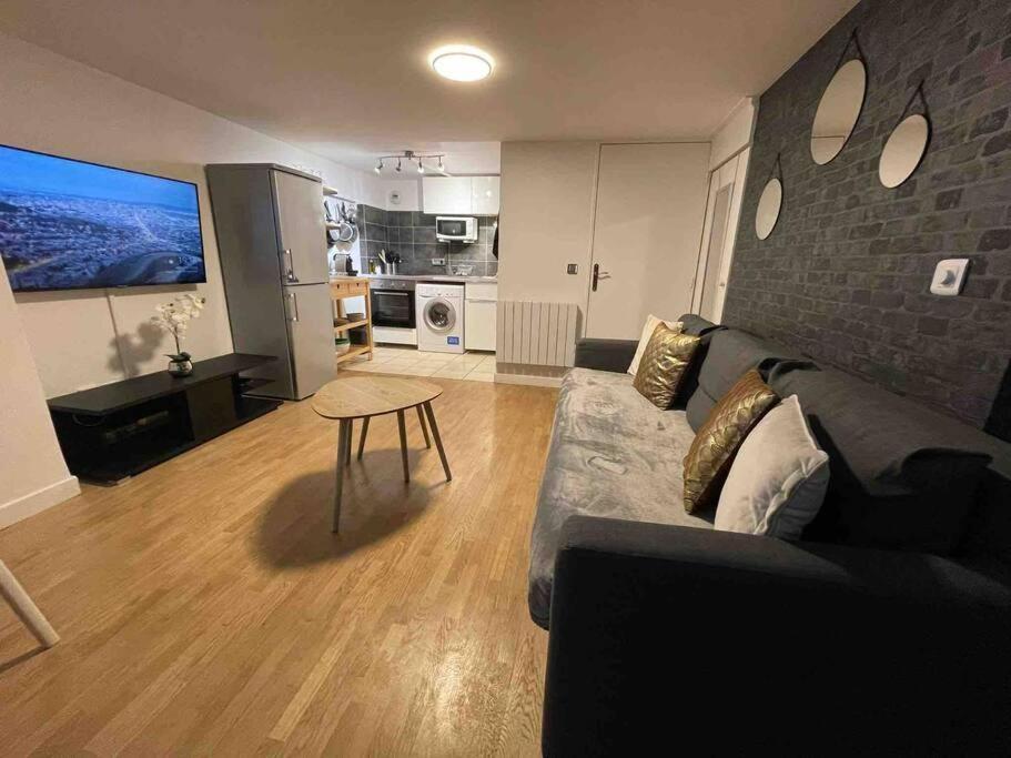 Magnifique Duplex 45 M2 Aux Portes De Paris Metro Barbara A 30Mn Expo Porte De Versailles Μονρούζ Εξωτερικό φωτογραφία